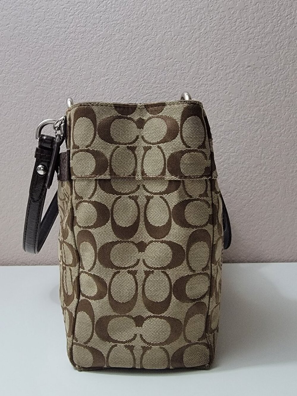 Coach Signature Tote Handbags Khaki Brown Patent Leather Turnlock Bag F16540 - Picture 3 of 12